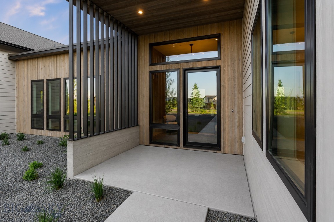 336 Clancy Way