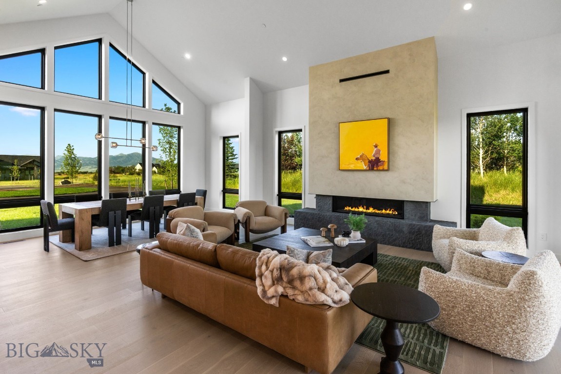 336 Clancy Way