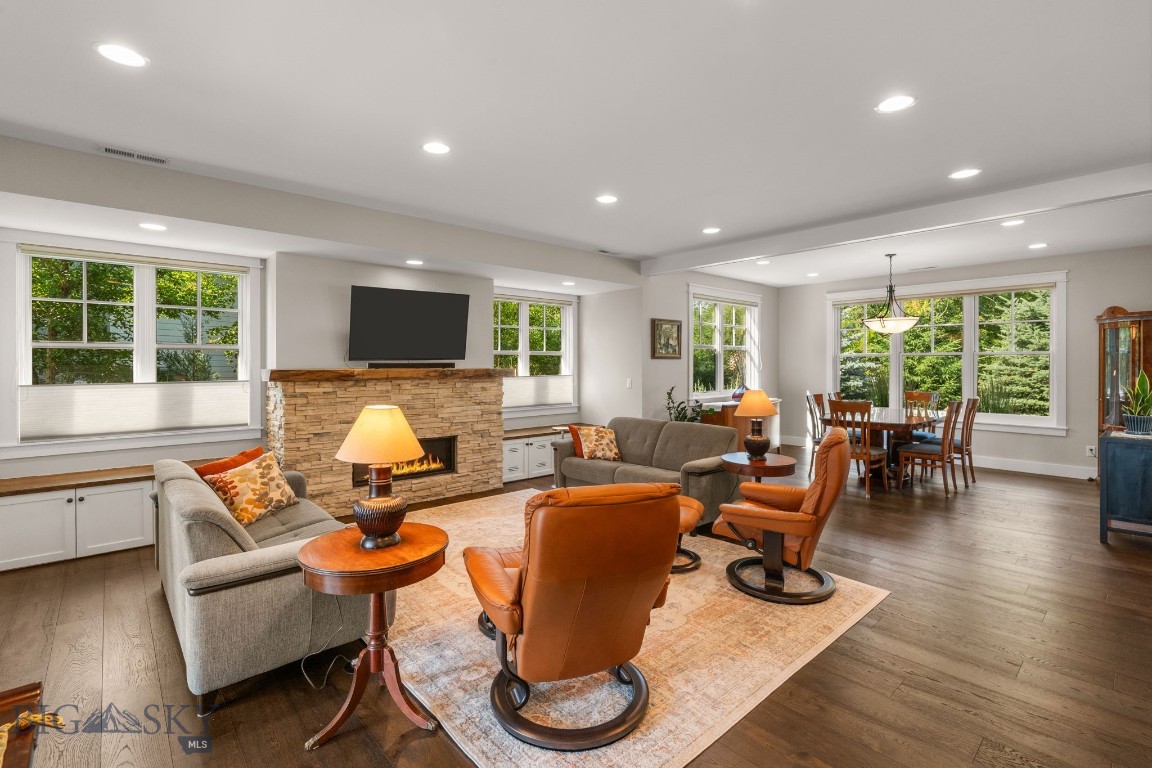 69 Mathew Bird Circle