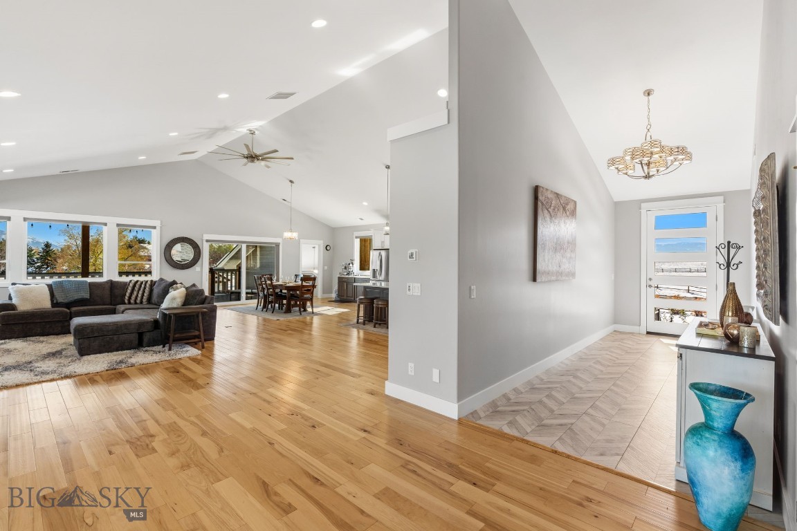 1255 Candlelight Drive