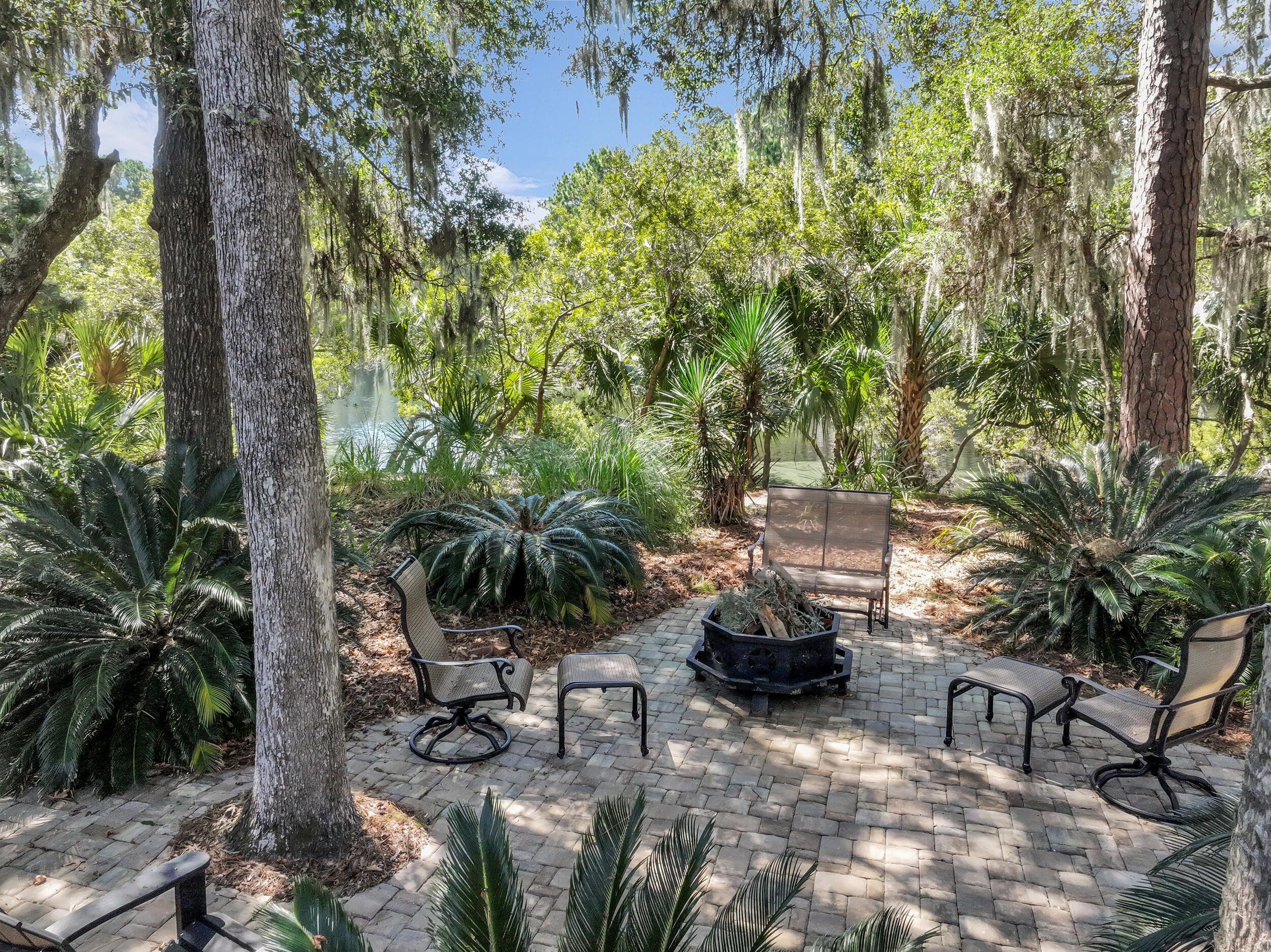 2860 Old Drake Drive