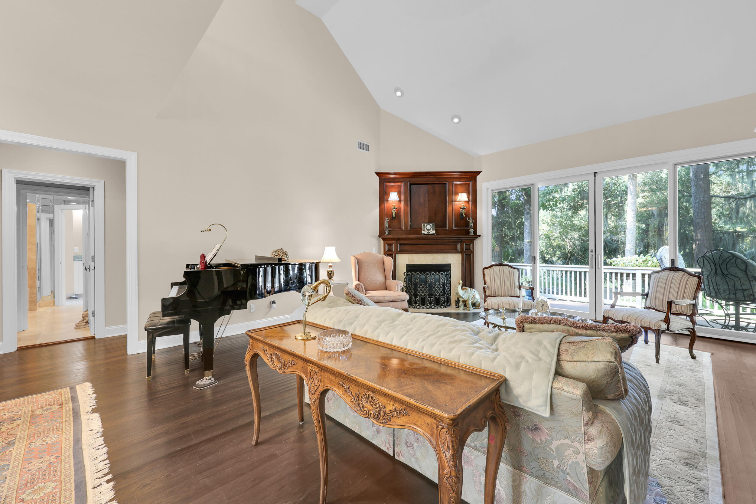 2860 Old Drake Drive