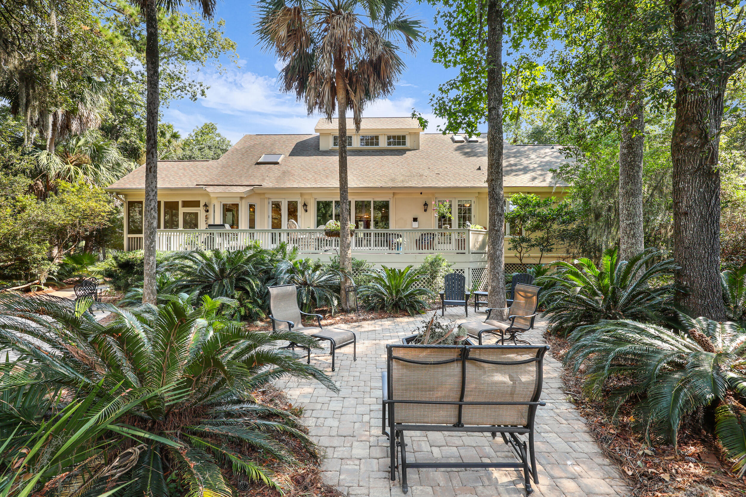 2860 Old Drake Drive