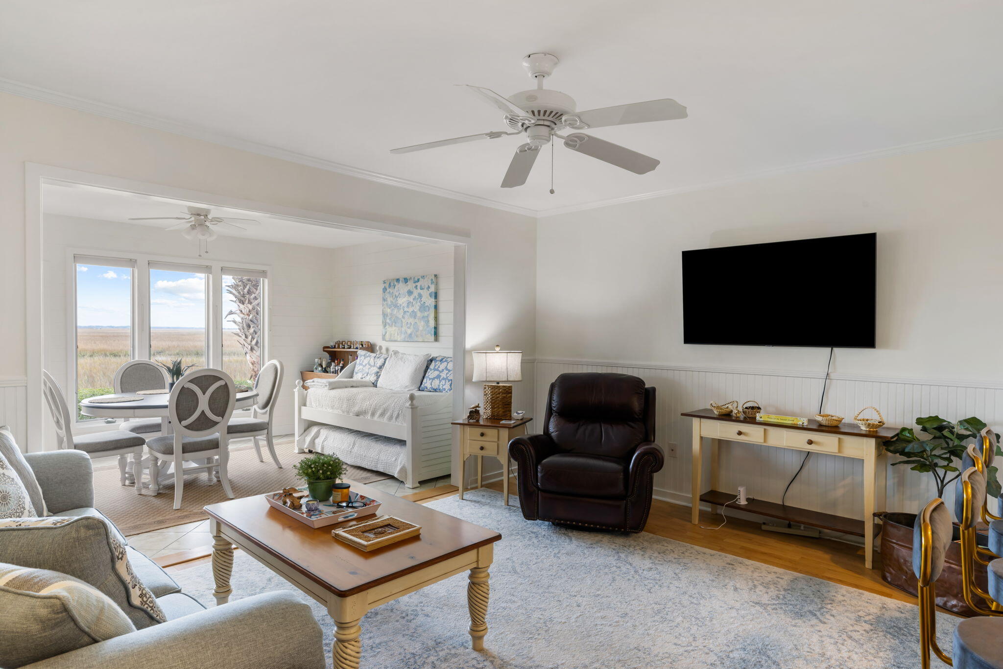 1810 Long Bend Drive