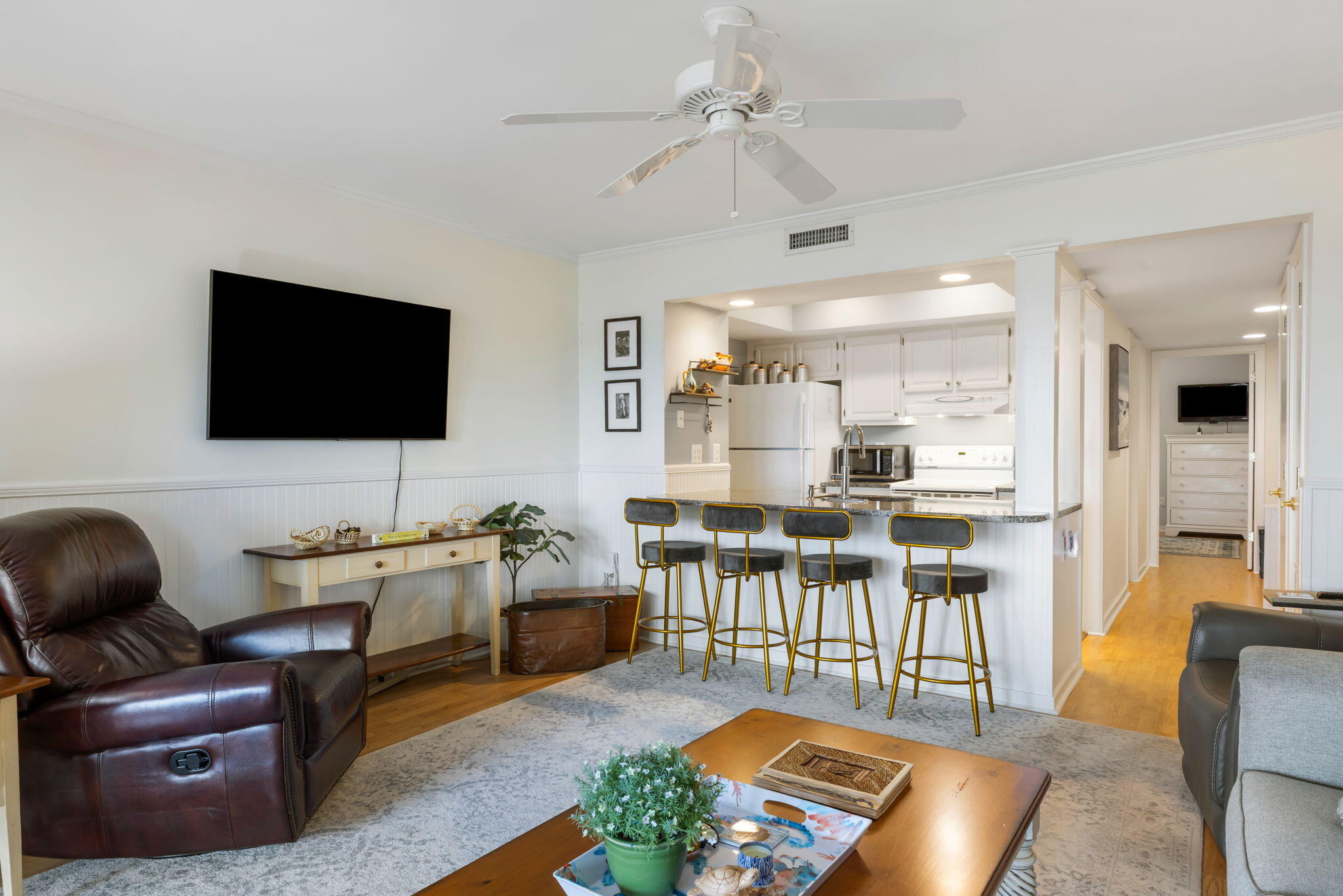 1810 Long Bend Drive