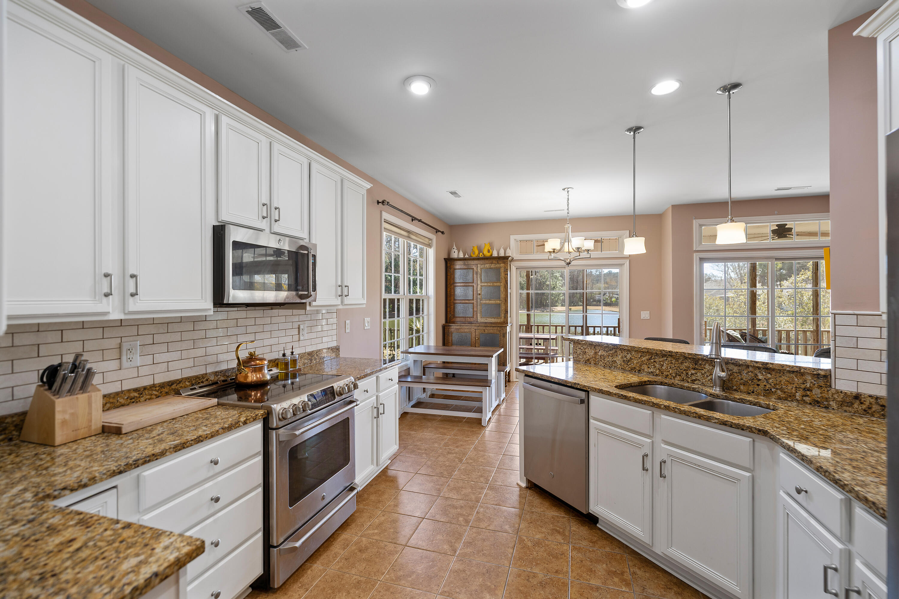 1608 Jorrington Street