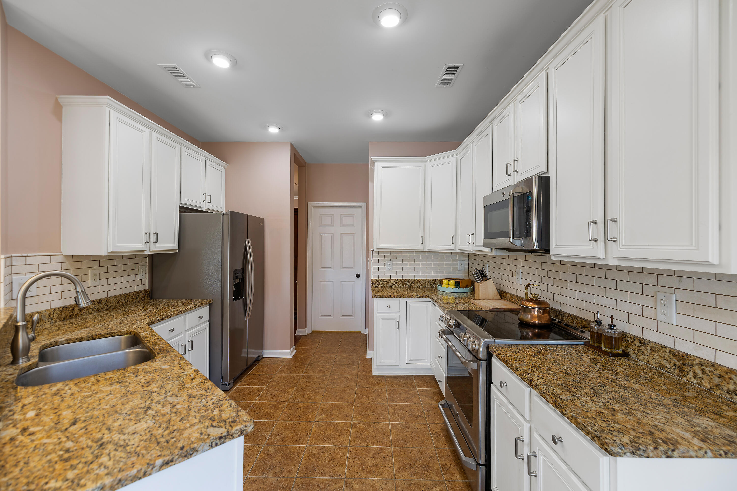 1608 Jorrington Street