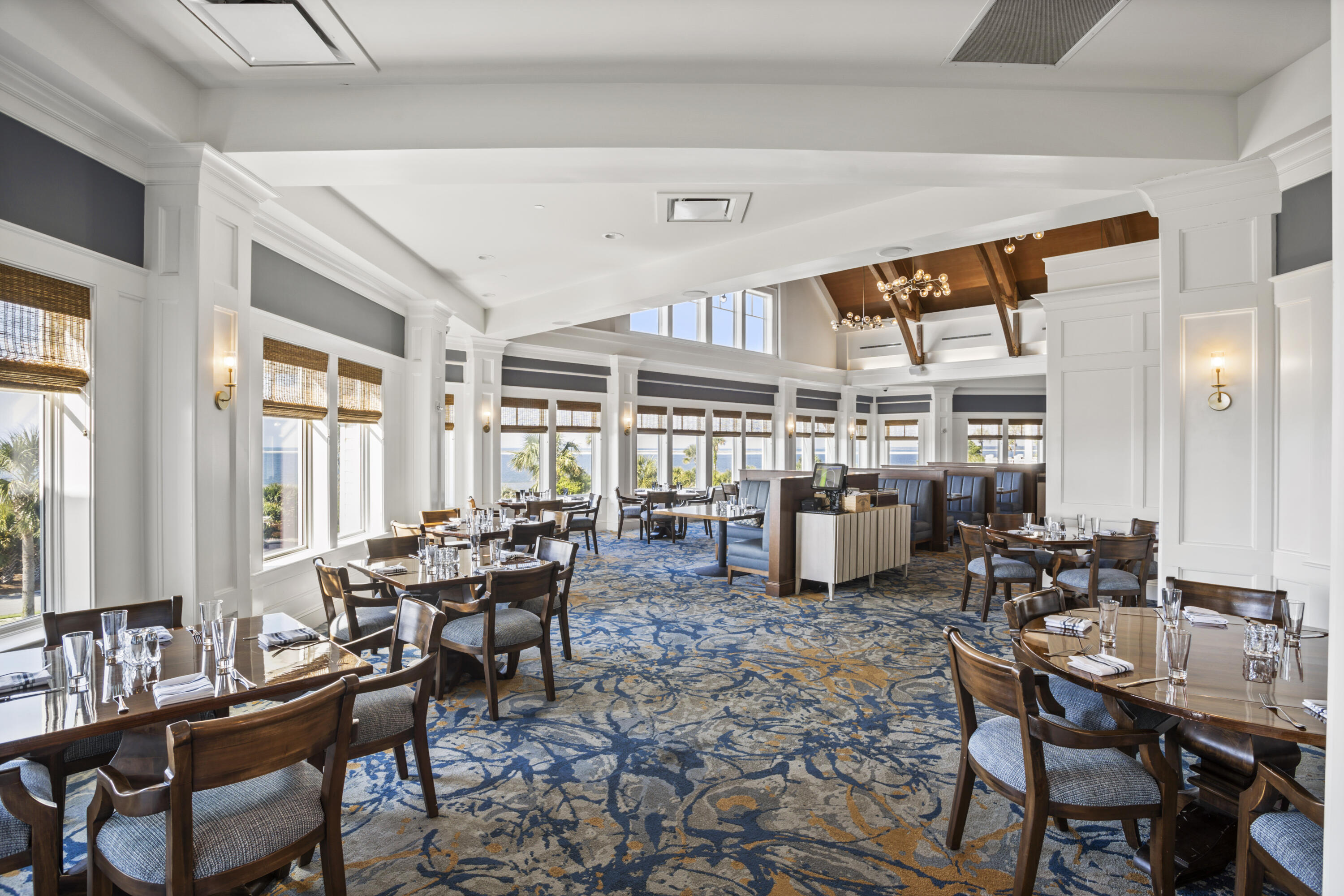 2128 Royal Pine Drive