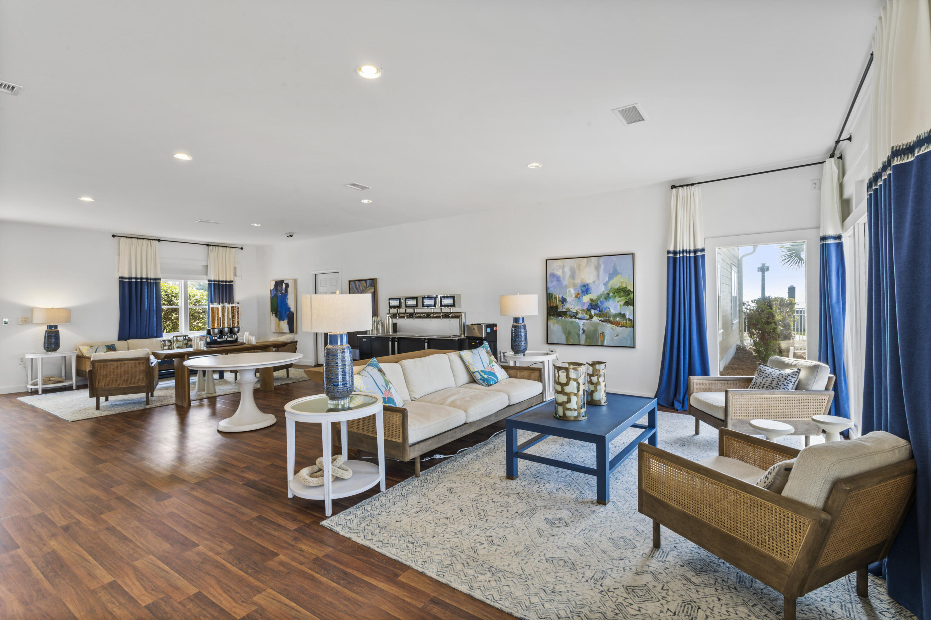 2128 Royal Pine Drive