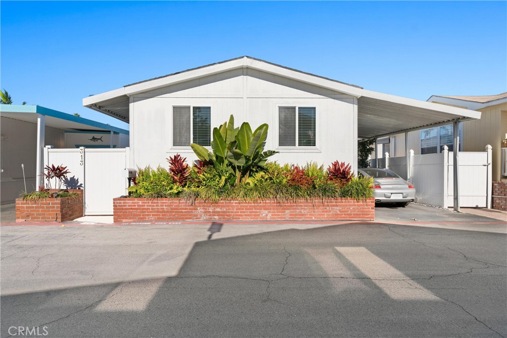 313 Concord Lane