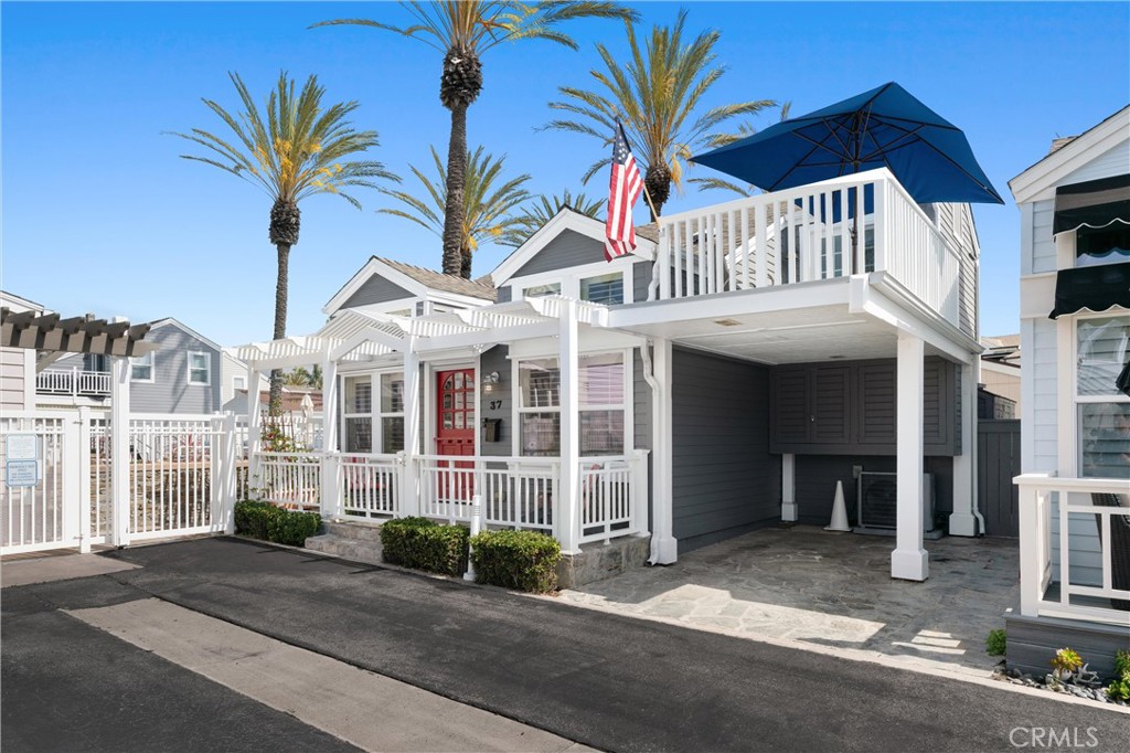 37 Cabrillo Street