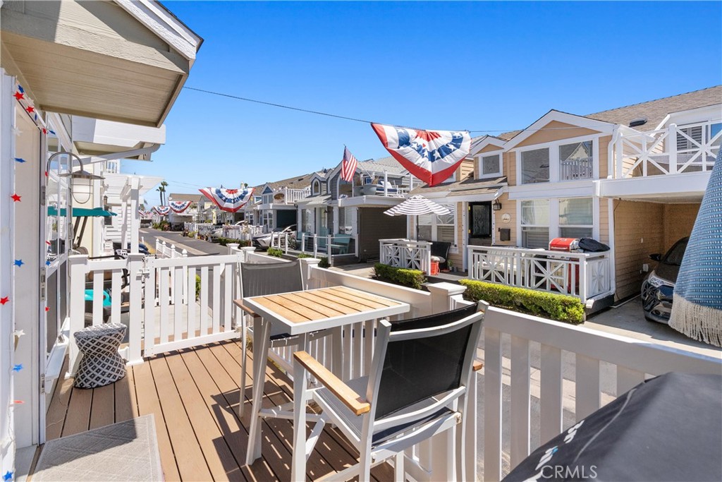 28 Cabrillo Street