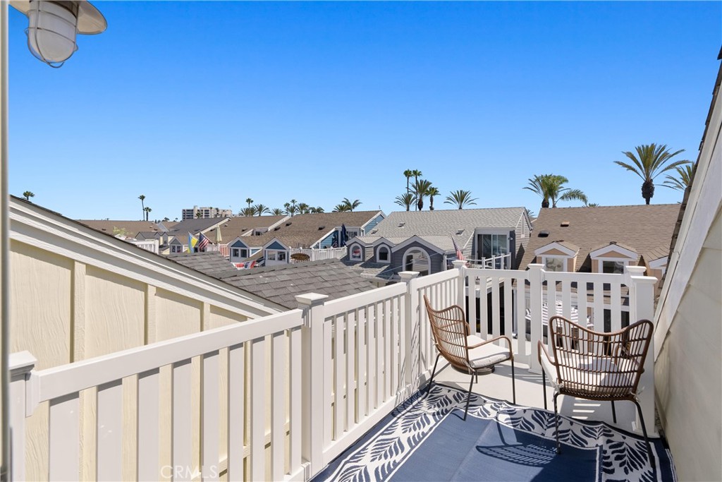 28 Cabrillo Street