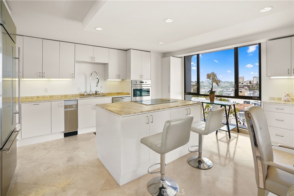 601 Lido Park Drive 8A