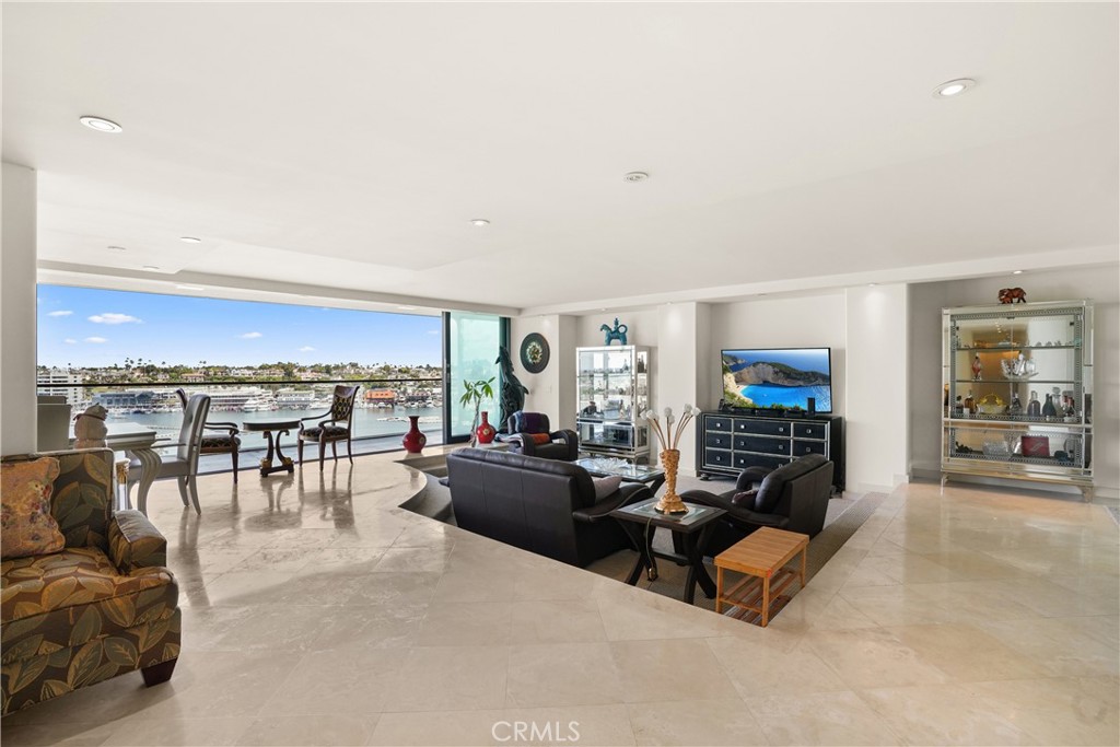 601 Lido Park Drive 8A