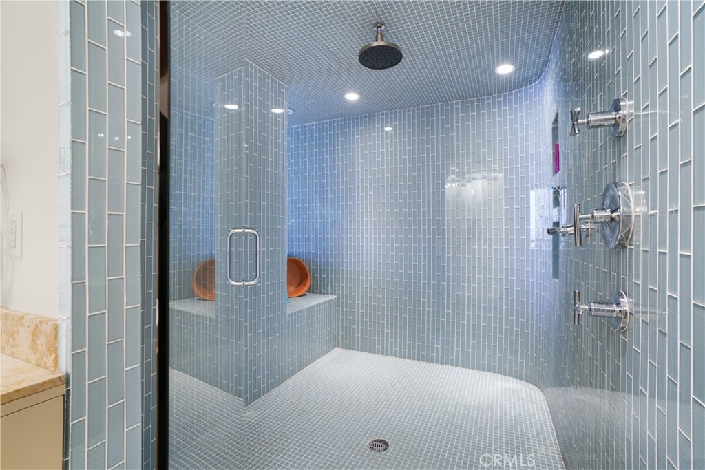 601 Lido Park Drive 8A