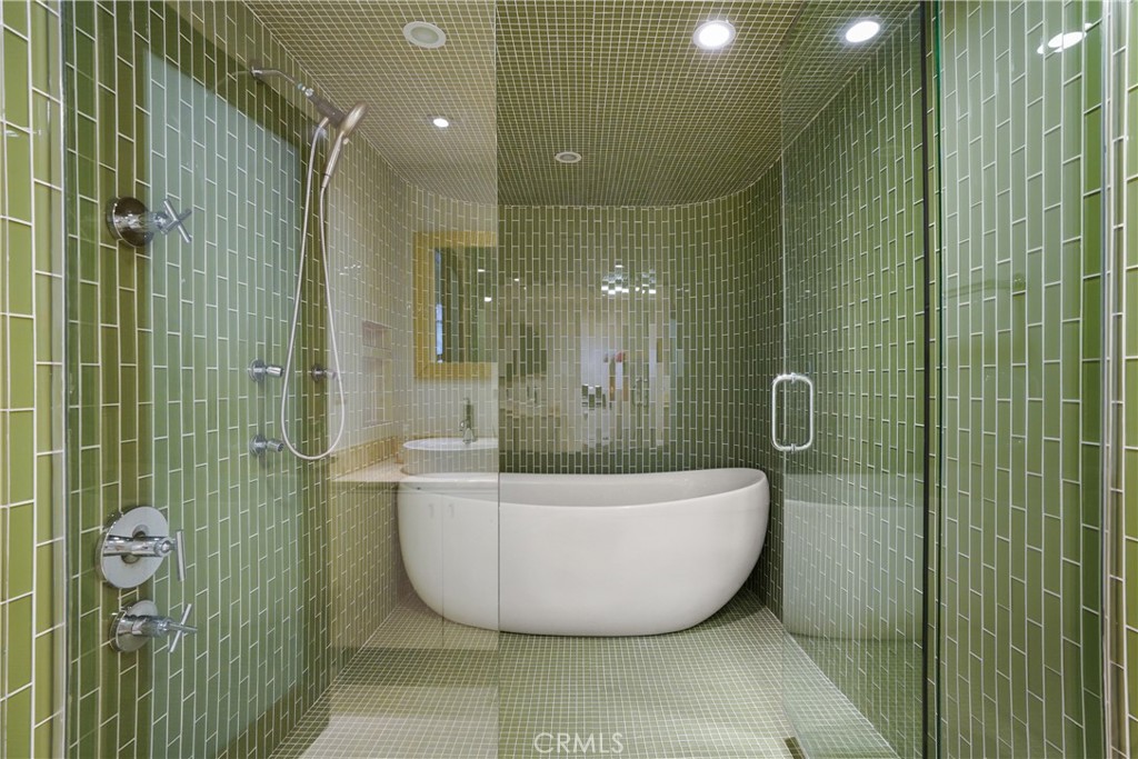 601 Lido Park Drive 8A