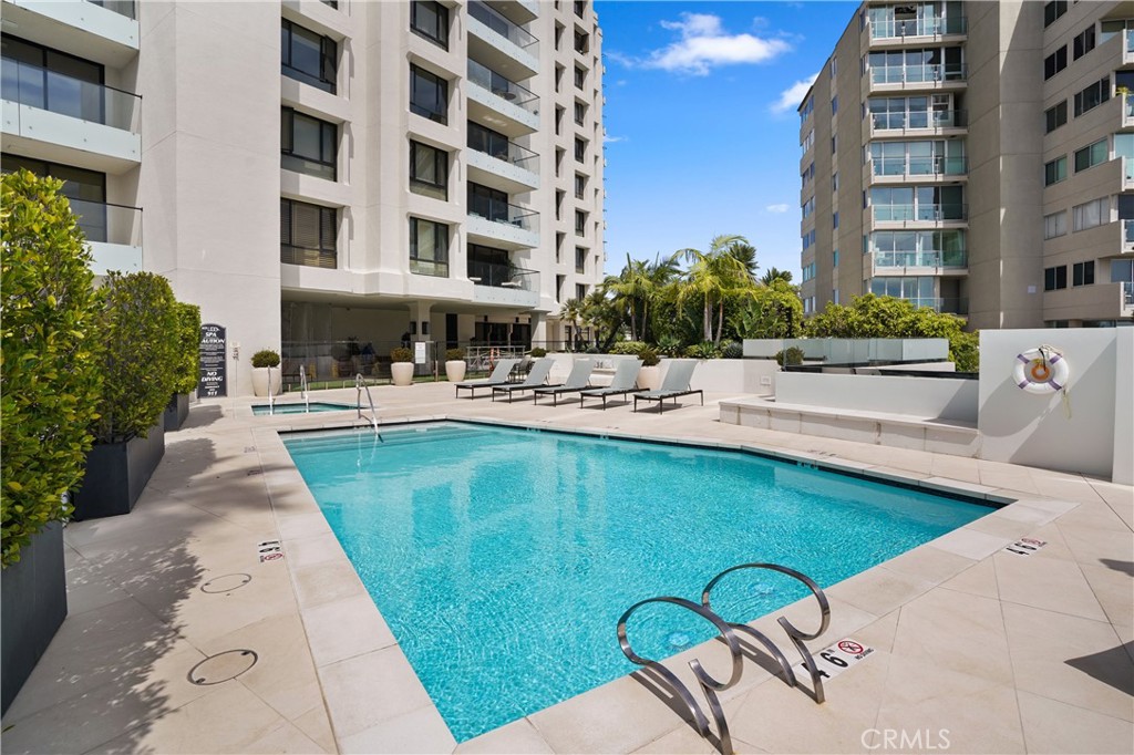 601 Lido Park Drive 8A