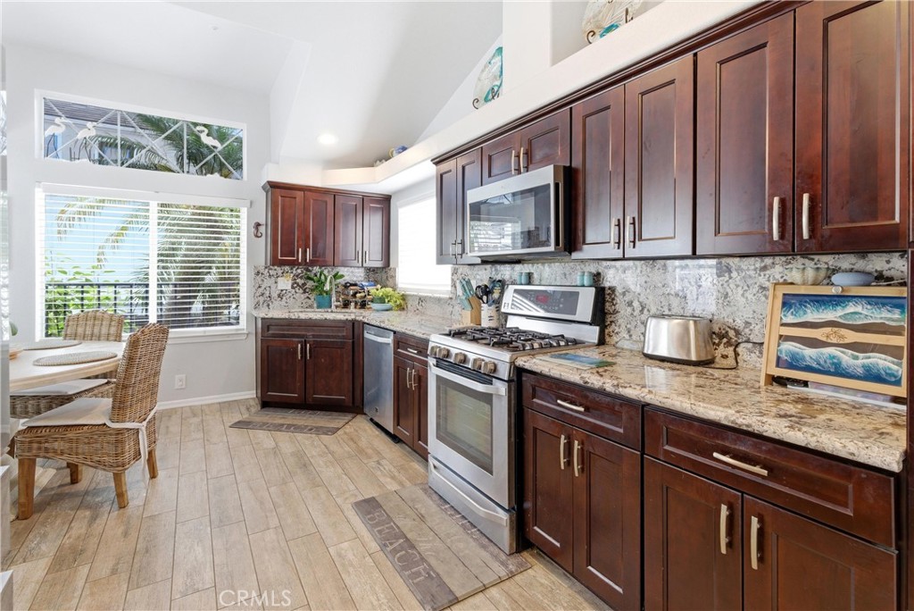 700 Lido Park Drive 14