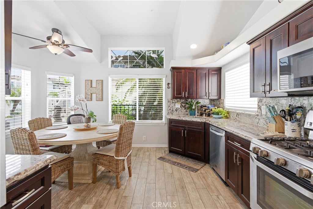 700 Lido Park Drive 14