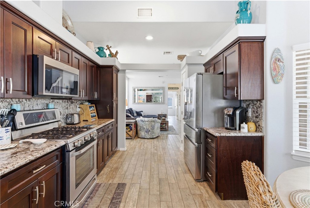 700 Lido Park Drive 14