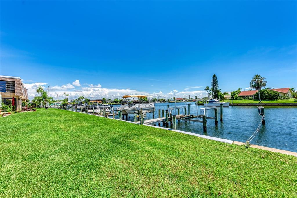 960 APOLLO BEACH BLVD #201