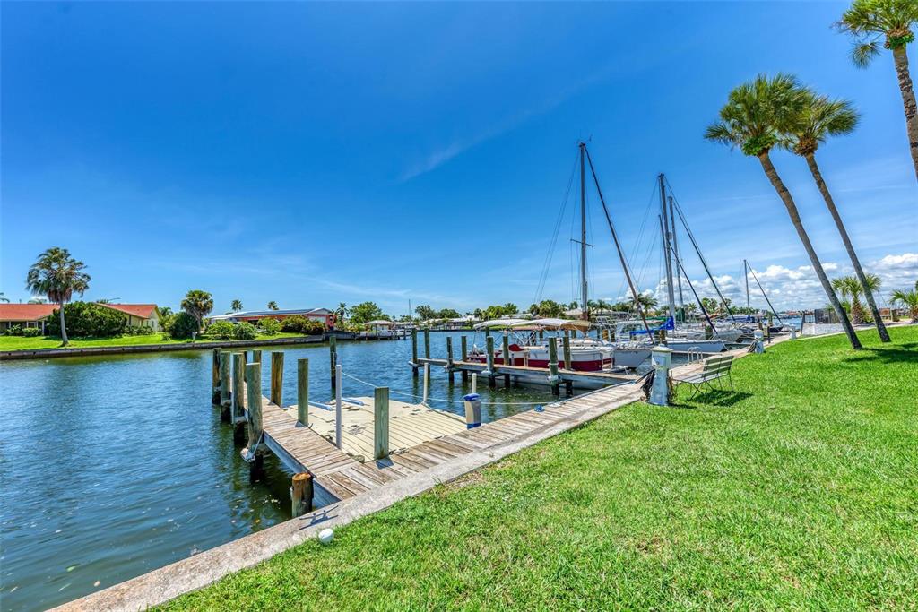 960 APOLLO BEACH BLVD #201