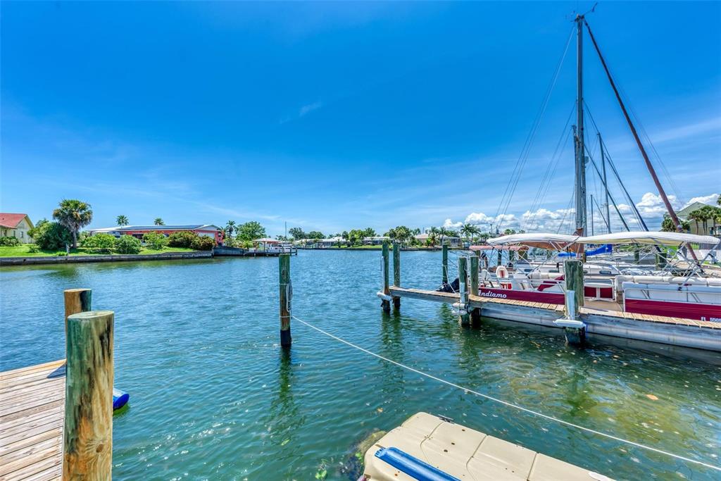 960 APOLLO BEACH BLVD #201