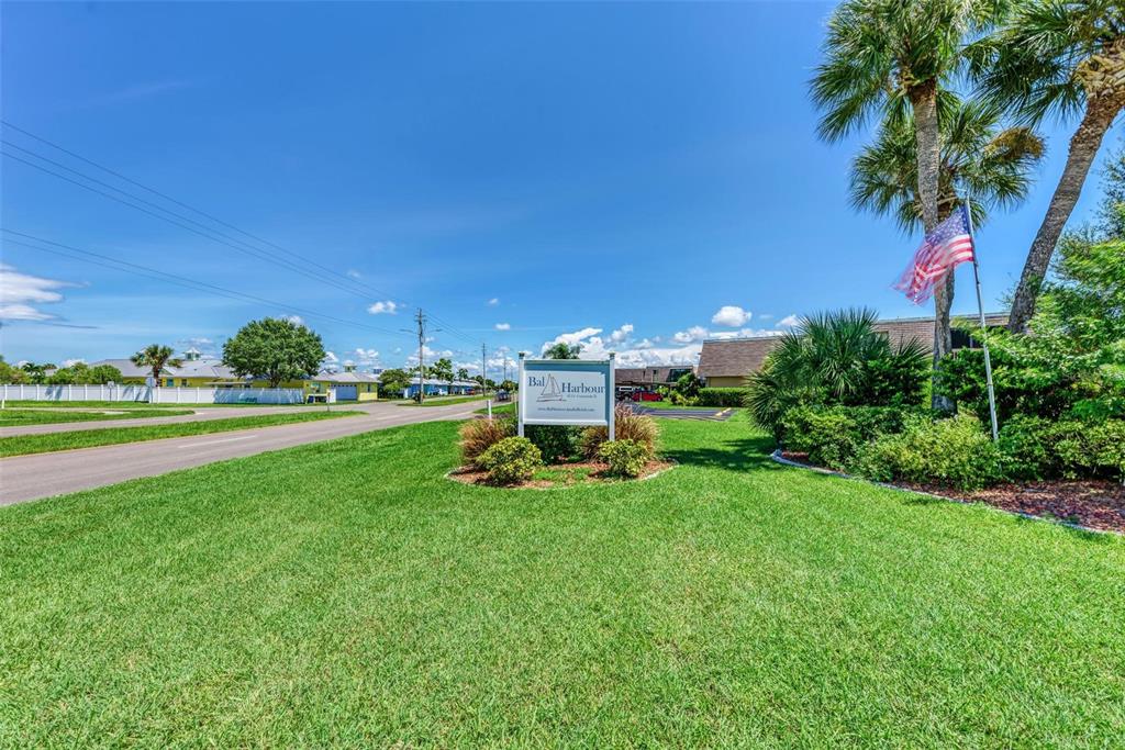 960 APOLLO BEACH BLVD #201