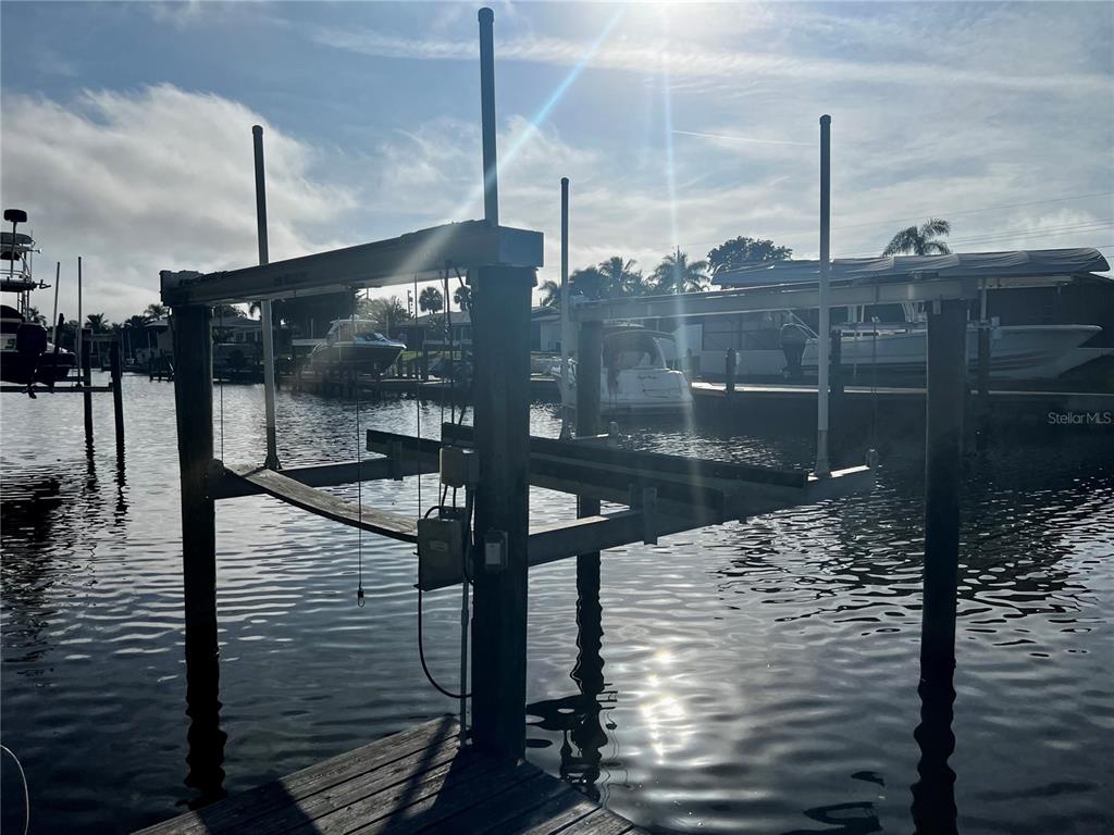 4516 MANGROVE POINT RD