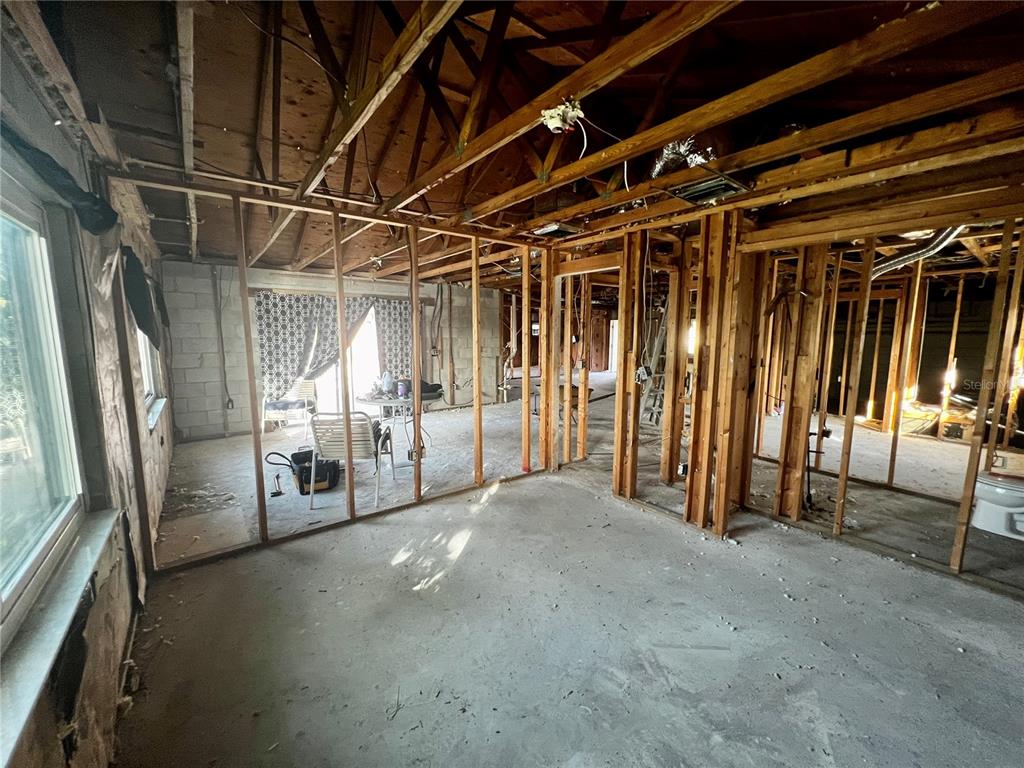 4516 MANGROVE POINT RD