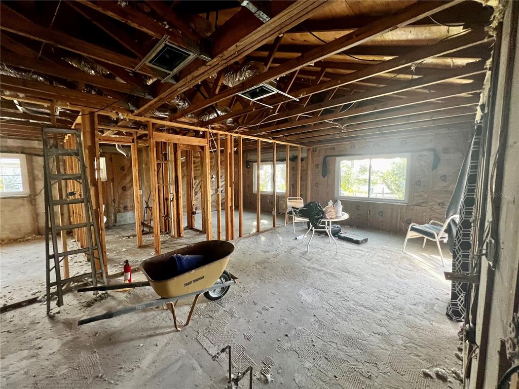 4516 MANGROVE POINT RD