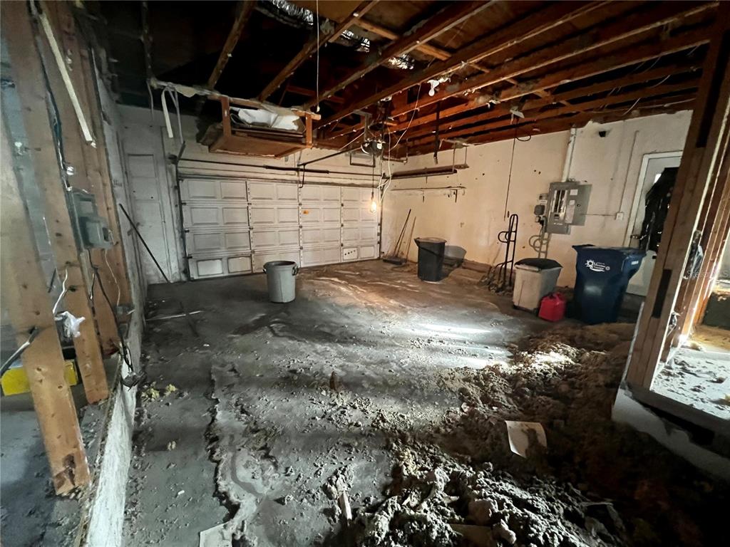 4516 MANGROVE POINT RD