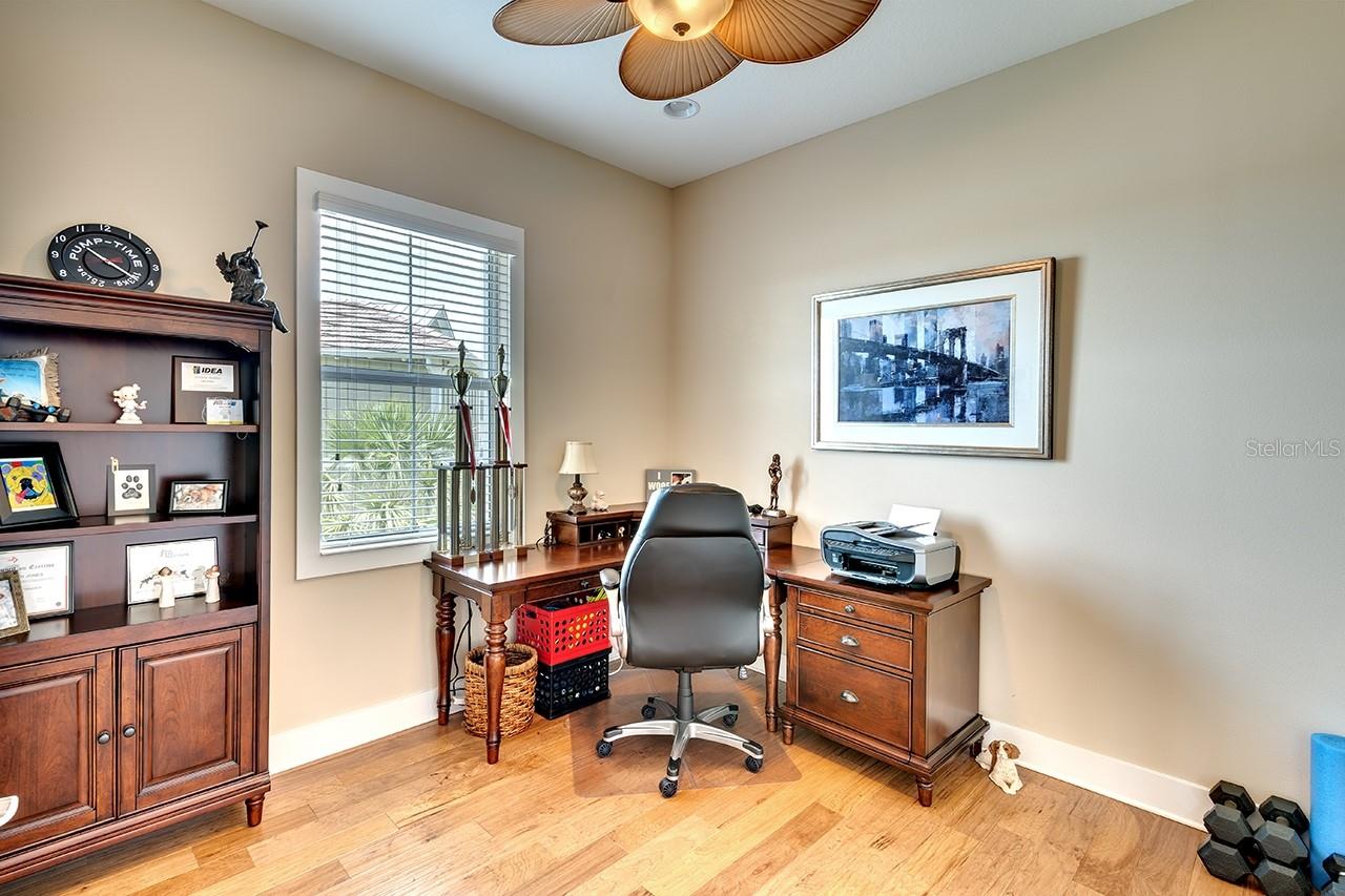 234 SAPPHIRE LAKE DR #202