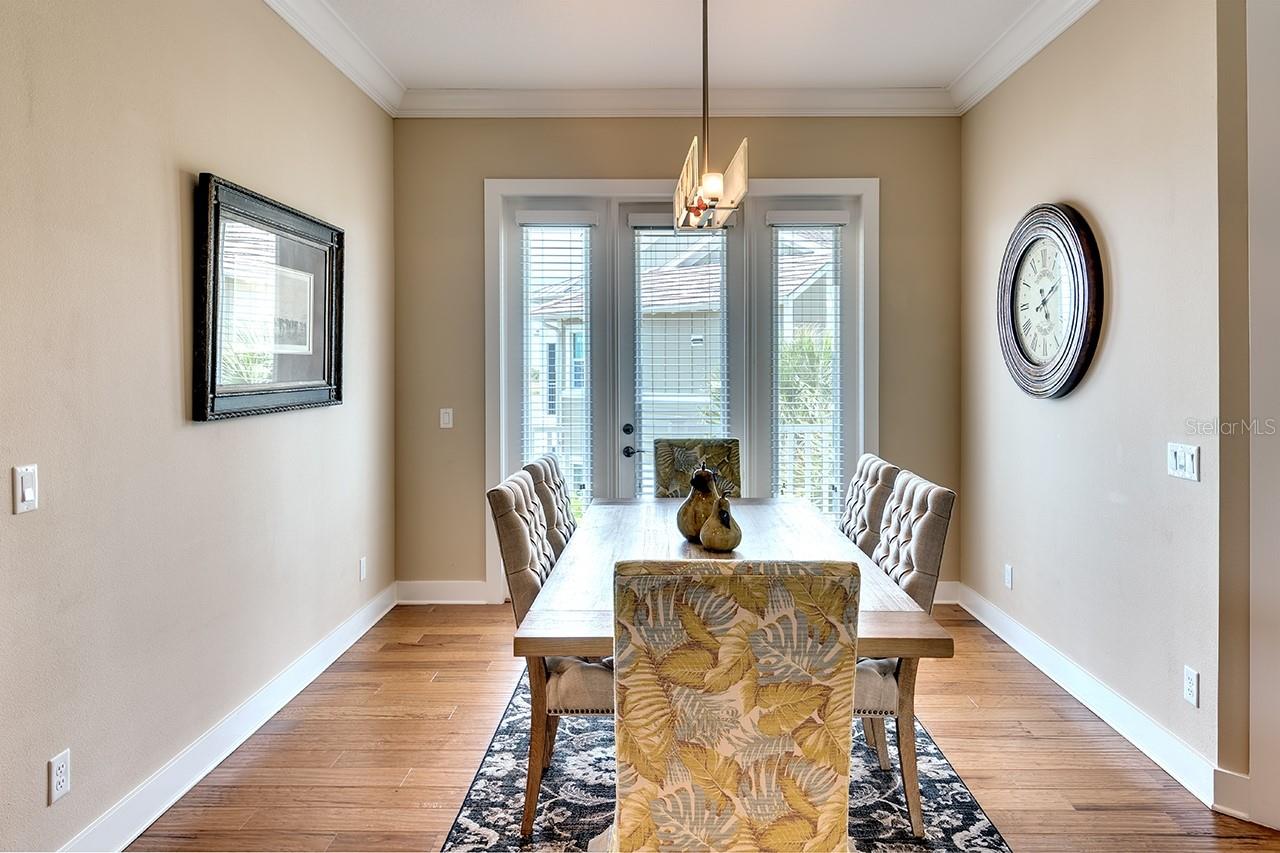 234 SAPPHIRE LAKE DR #202