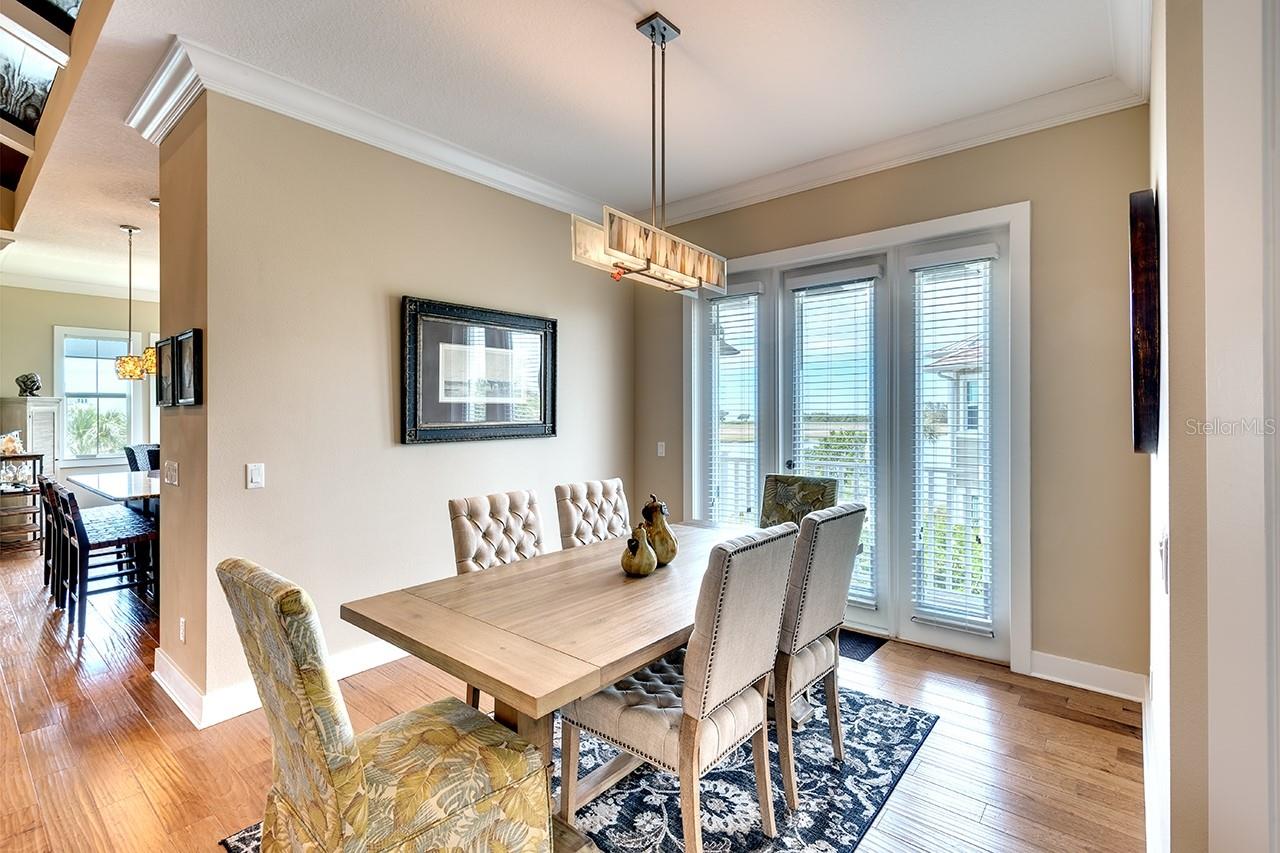 234 SAPPHIRE LAKE DR #202