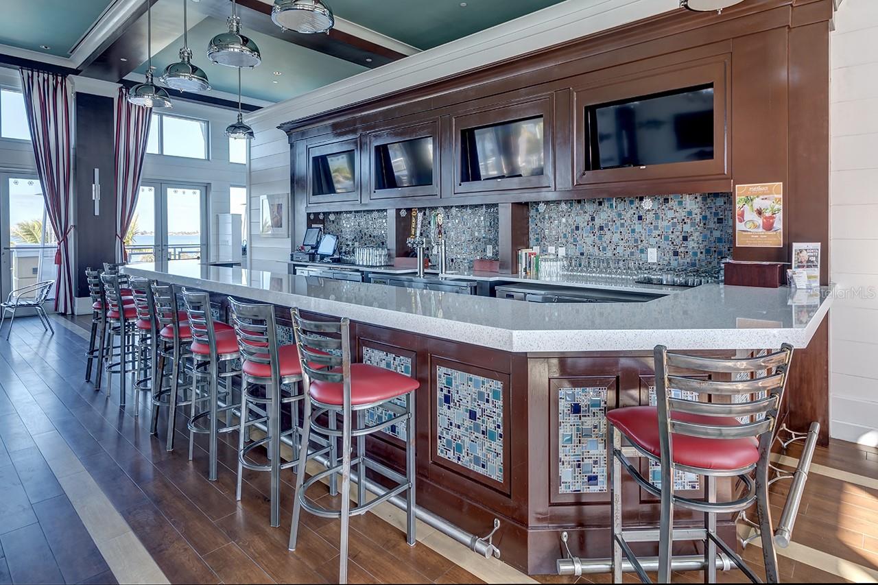 234 SAPPHIRE LAKE DR #202