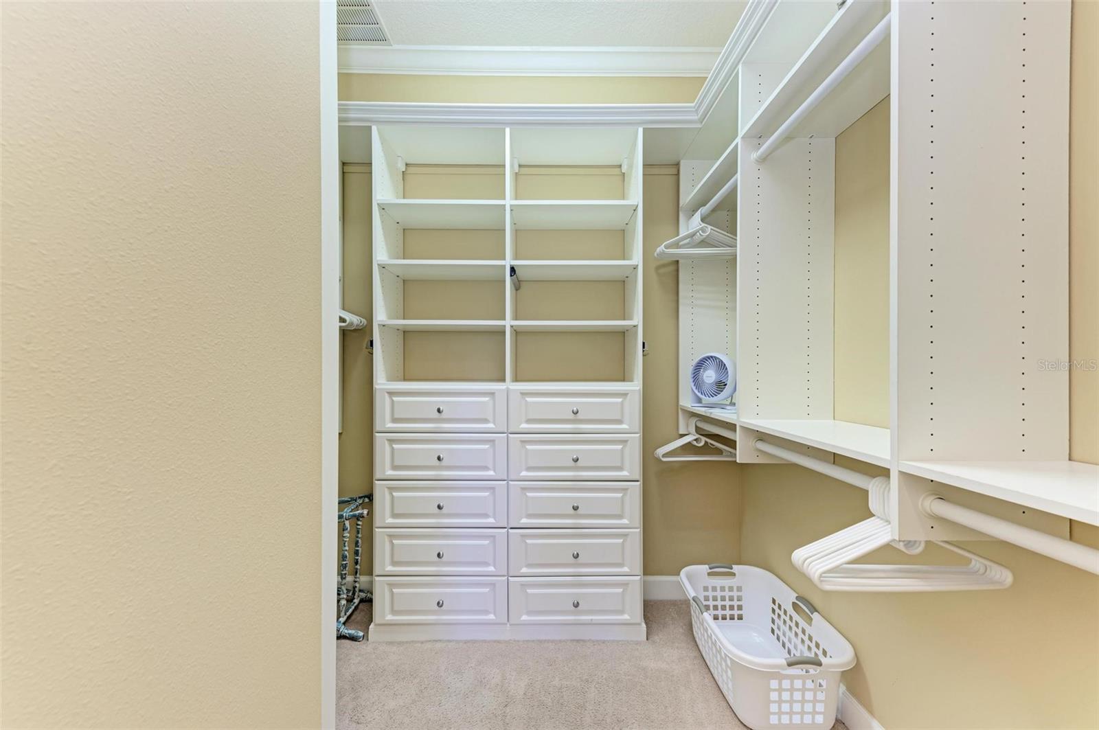 308 SAPPHIRE LAKE DR #101