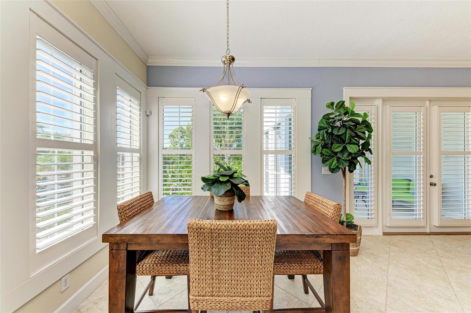 308 SAPPHIRE LAKE DR #101