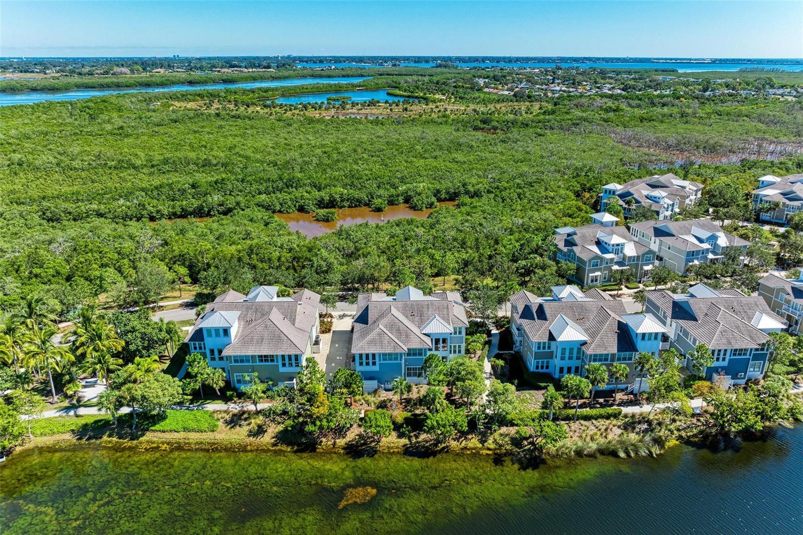 308 SAPPHIRE LAKE DR #101