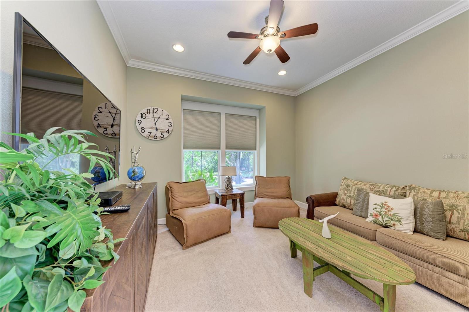 308 SAPPHIRE LAKE DR #101