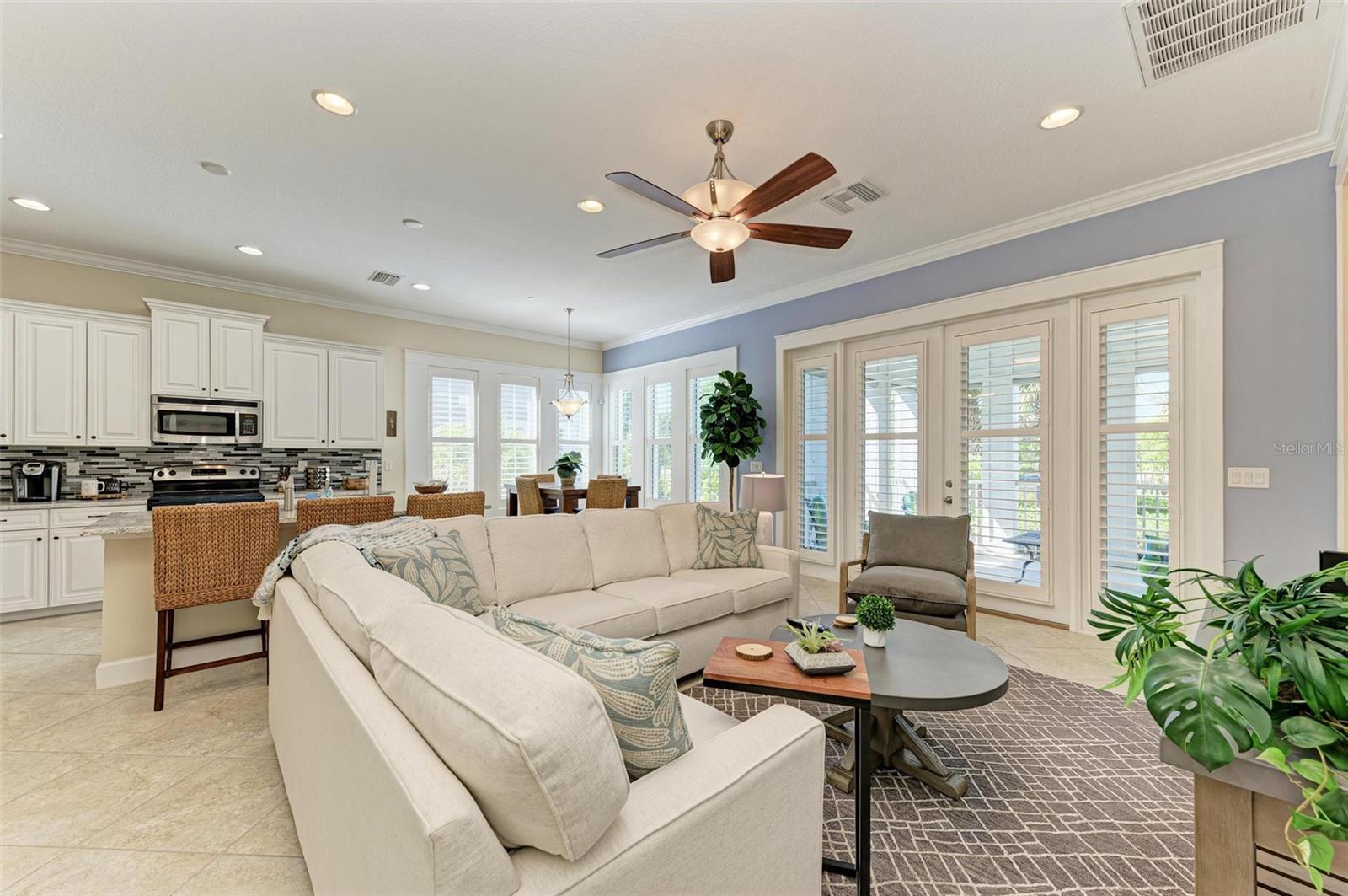 308 SAPPHIRE LAKE DR #101