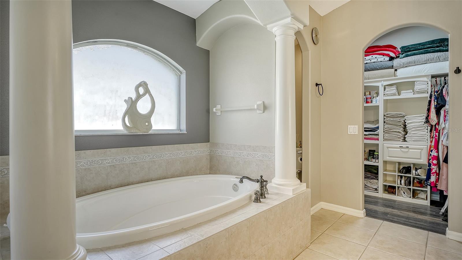 7703 NOTTINGHILL SKY DR