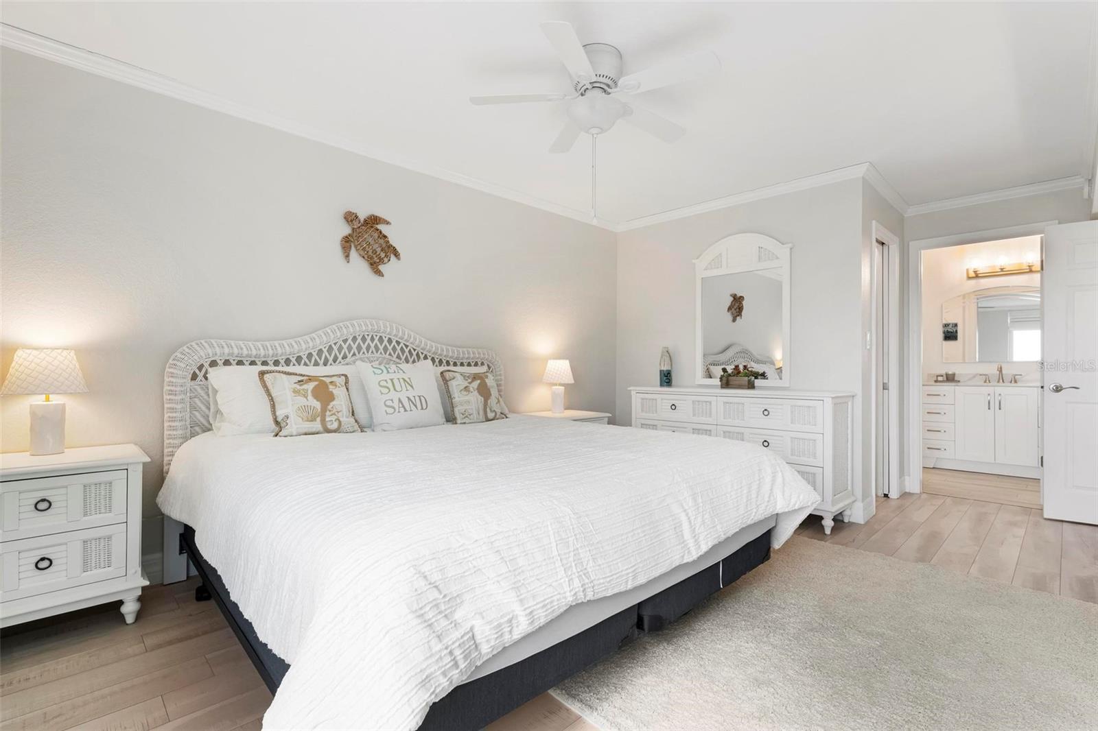 743 MANATEE AVE #743