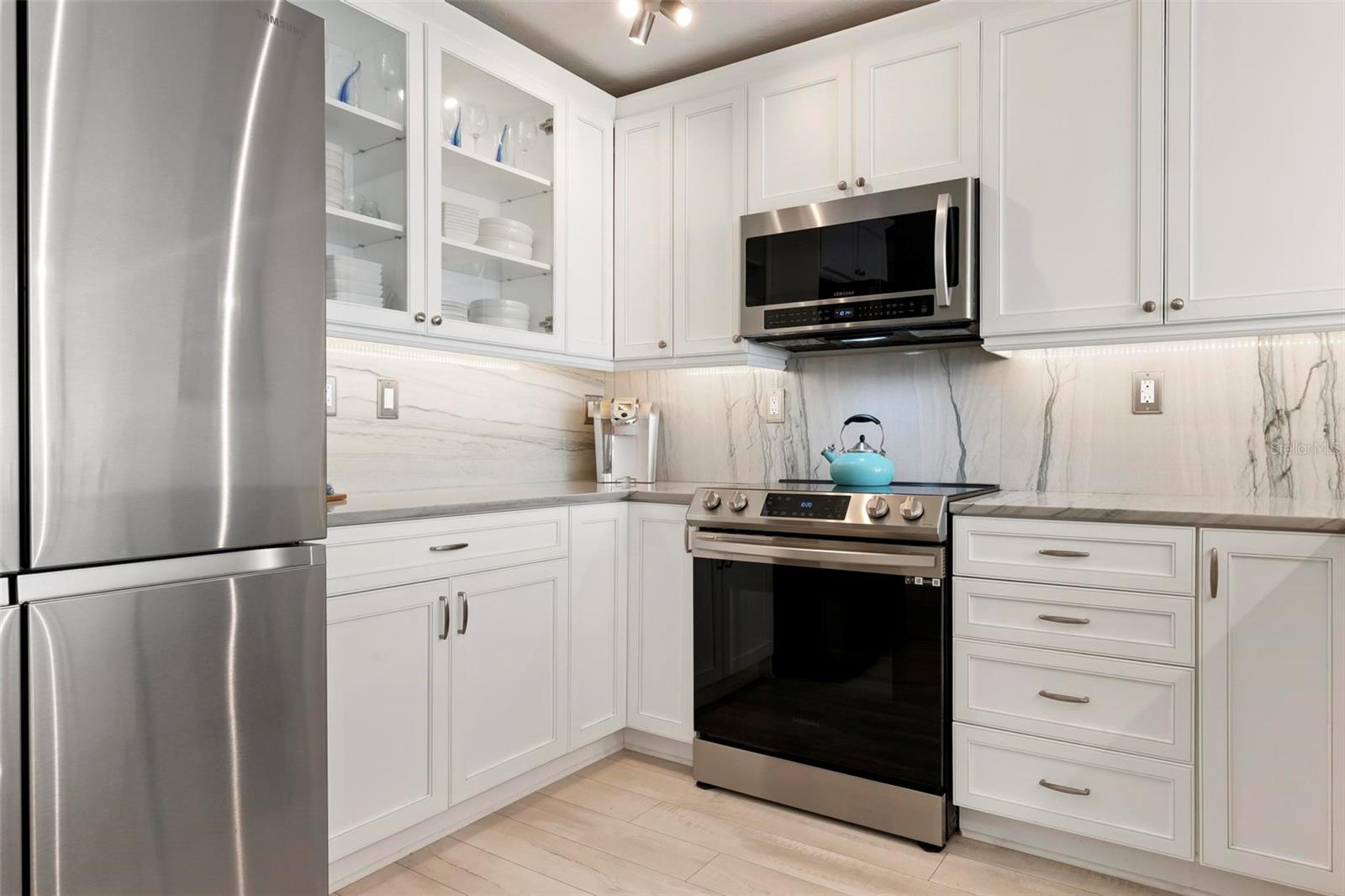 743 MANATEE AVE #743