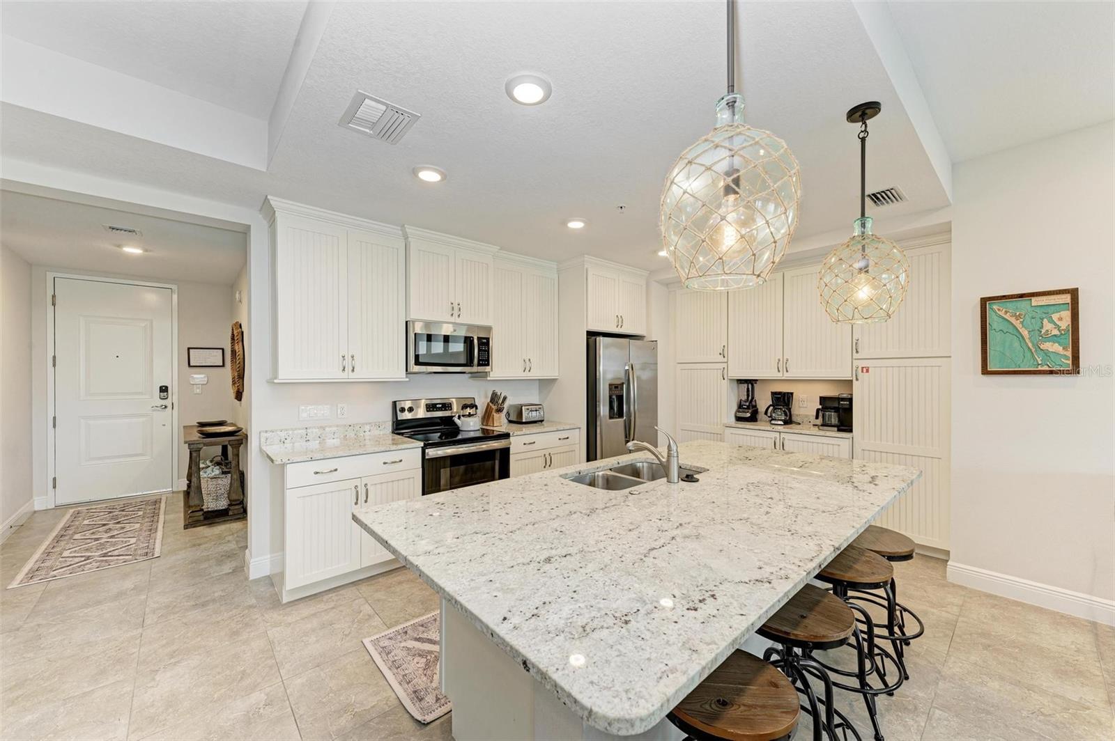 379 ARUBA CIR #202