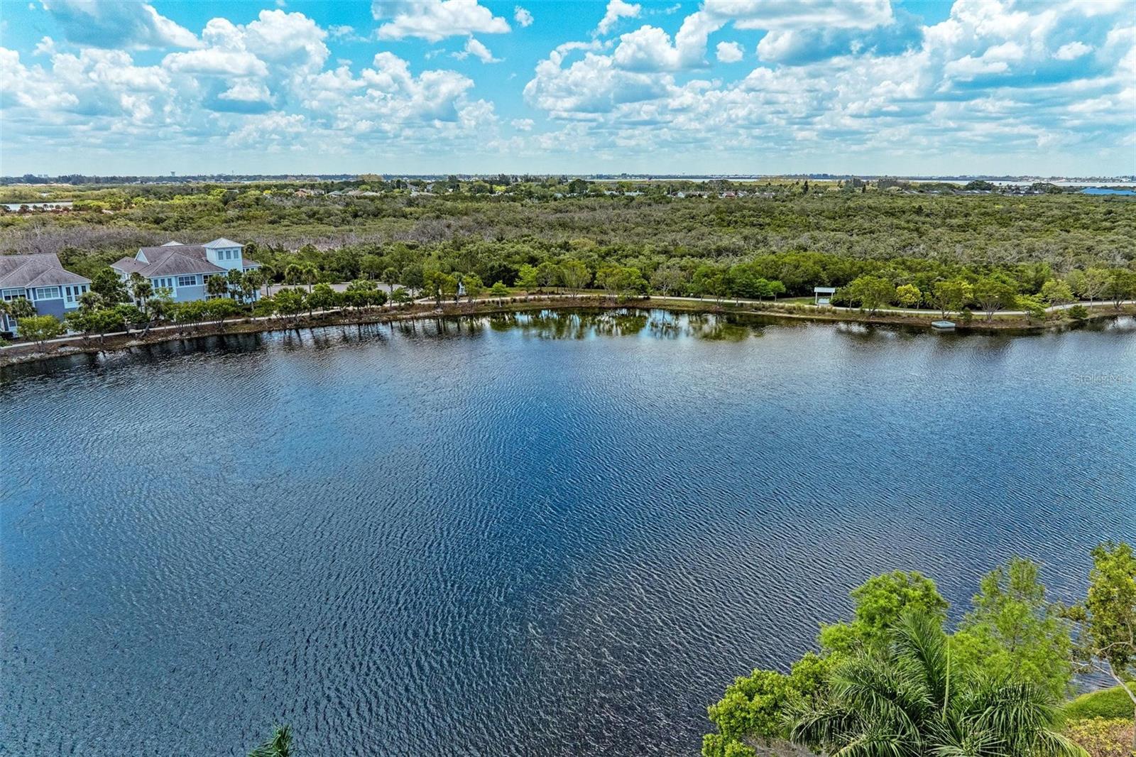 379 ARUBA CIR #202