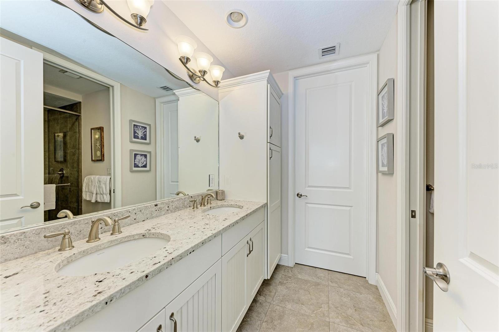 379 ARUBA CIR #202