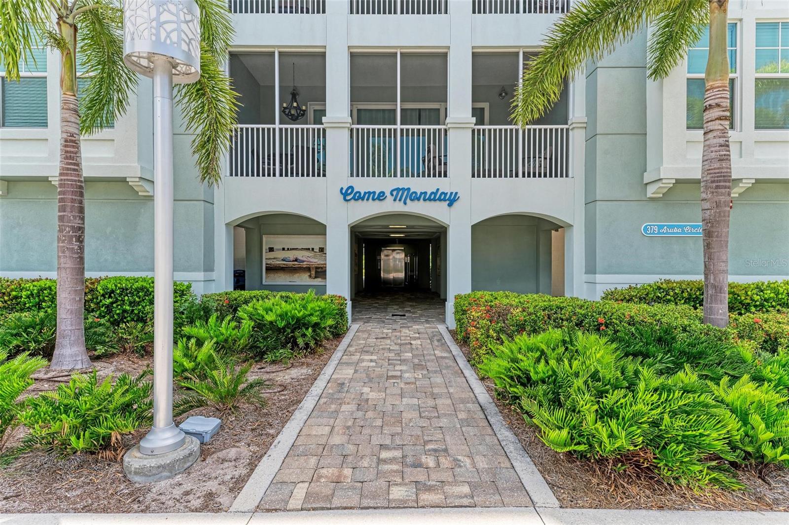 379 ARUBA CIR #202