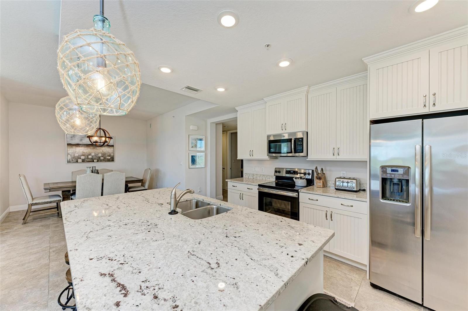 379 ARUBA CIR #202